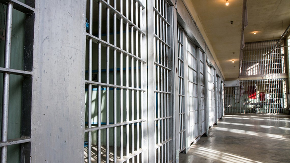 Virginia lobbyists, advocates push for 'Second Look' legislation ...