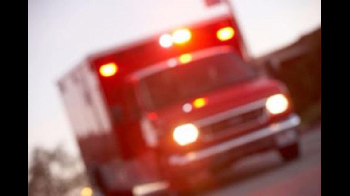 Car crashes into pole in Newport News, driver killed | 13newsnow.com