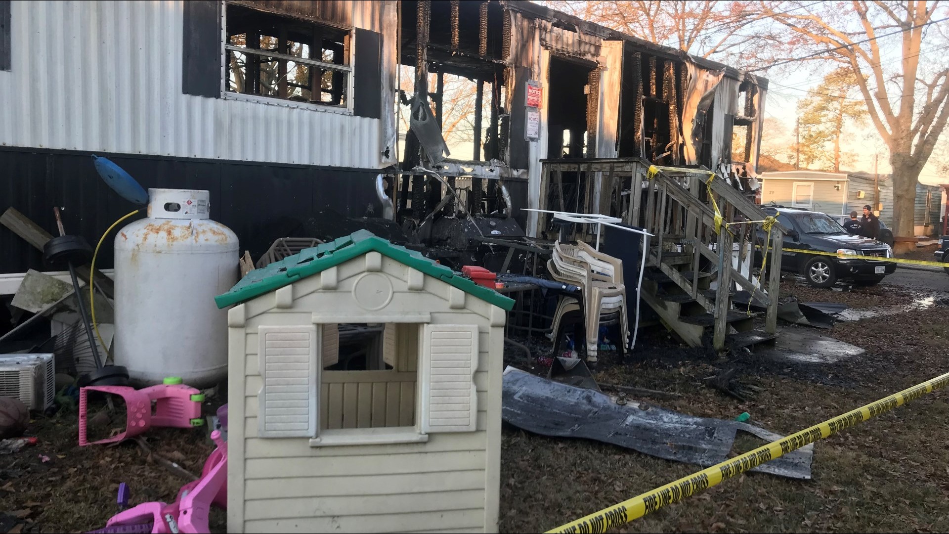 3 children pulled from burning mobile home in Virginia Beach ...