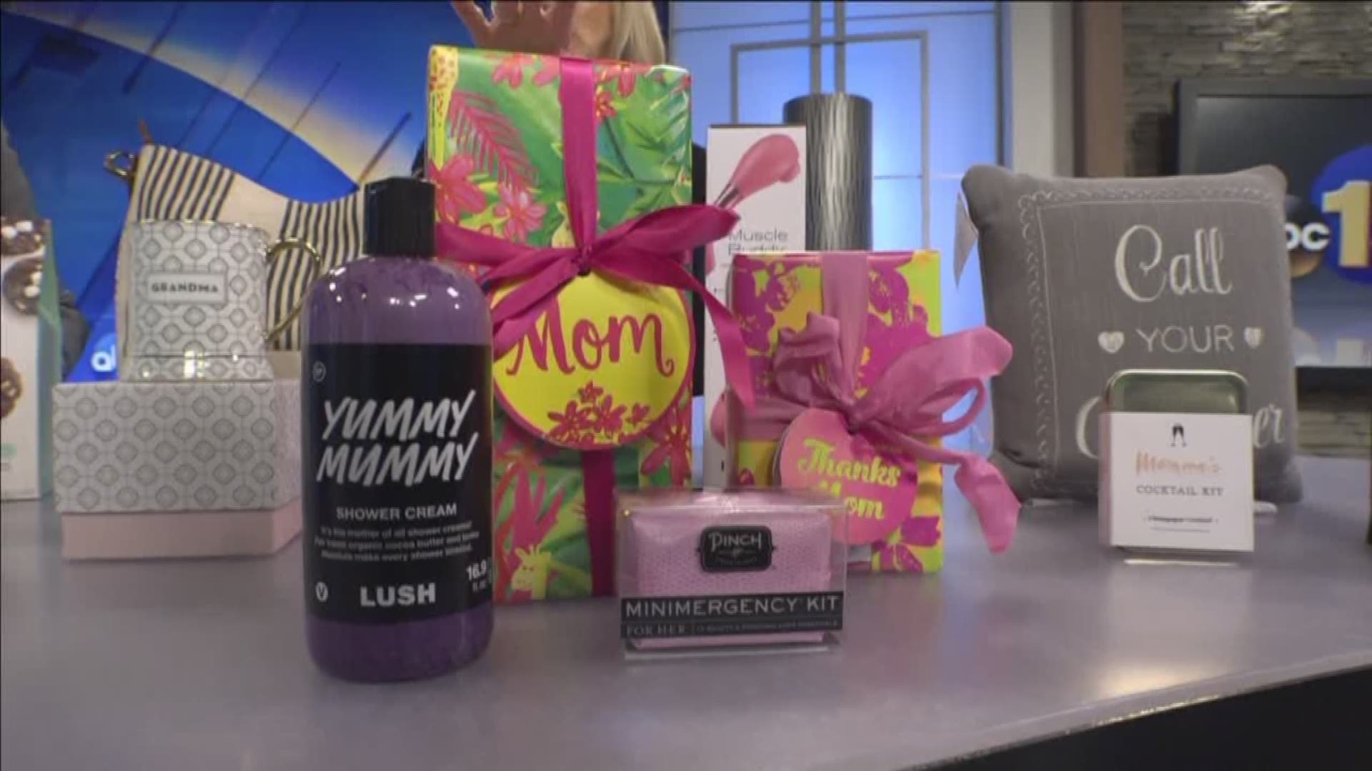 INTERVIEW: Last-minute Mother's Day gifts from MacArthur Center