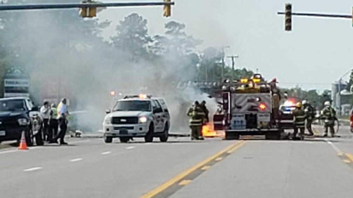 Driver charged after serious 3vehicle crash kills one in Moyock, NC