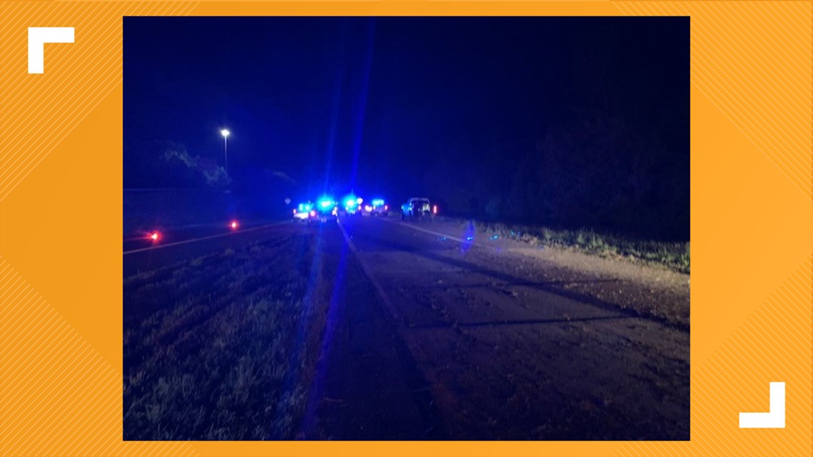 Man dies after car crashes into trees in Suffolk | 13newsnow.com