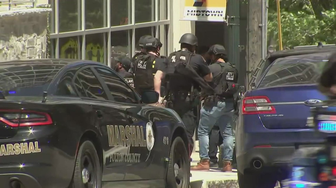Police search for suspect in Atlanta shooting that left one dead and ...