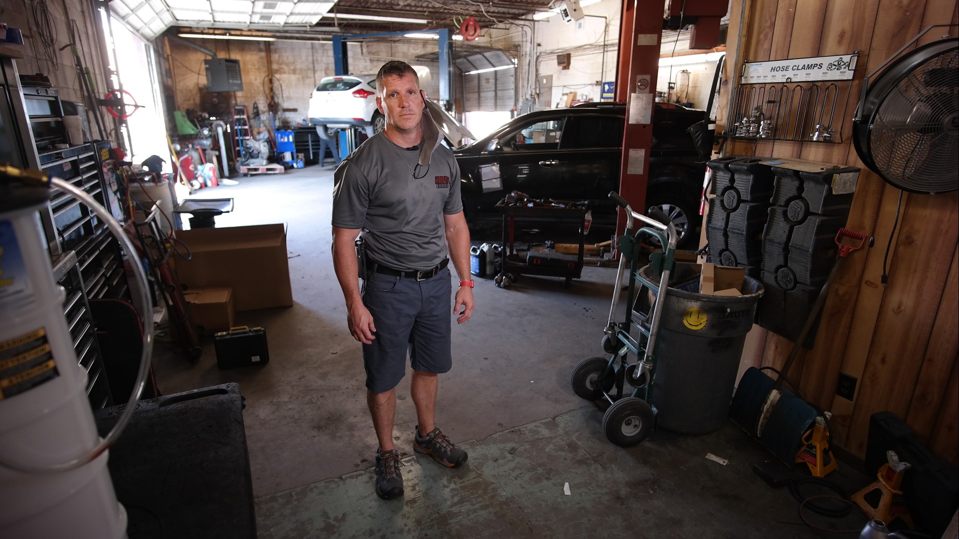 HARVEY'S GARAGE A story of smallbusiness survival in Virginia Beach