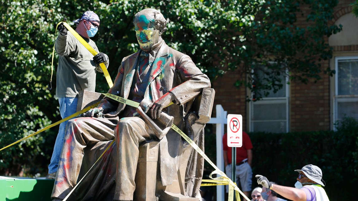 Matthew Fontaine Maury Confederate statue comes down in Richmond
