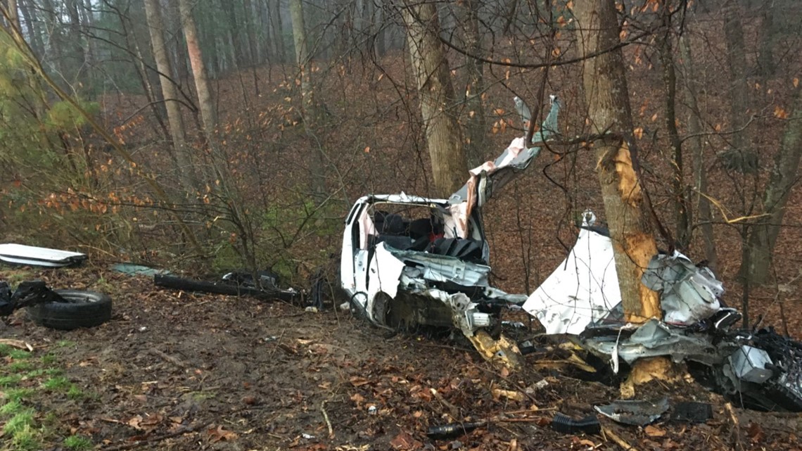 Man trapped in car with lifethreatening injuries after James City