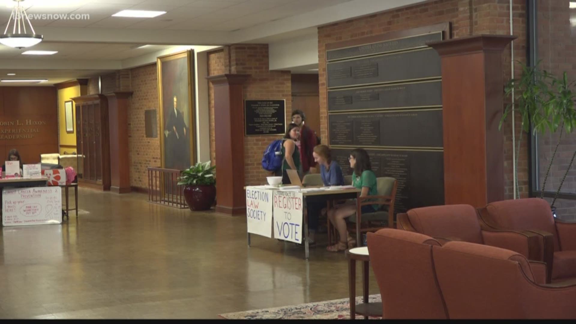 The College of William & Mary made a last-minute push to get people registered to vote in November.