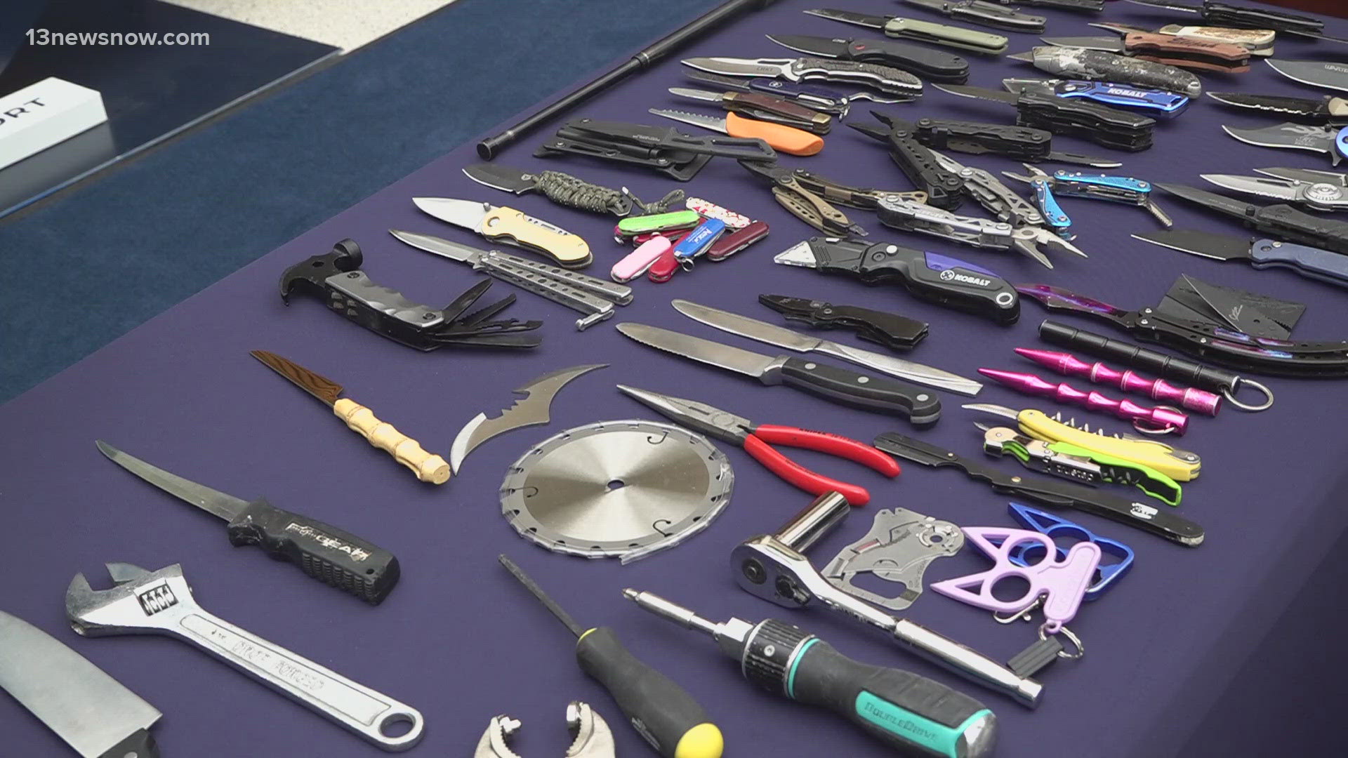 It took 2 months for Norfolk International Airport to confiscate all kinds of prohibited weapons from passengers' bags.