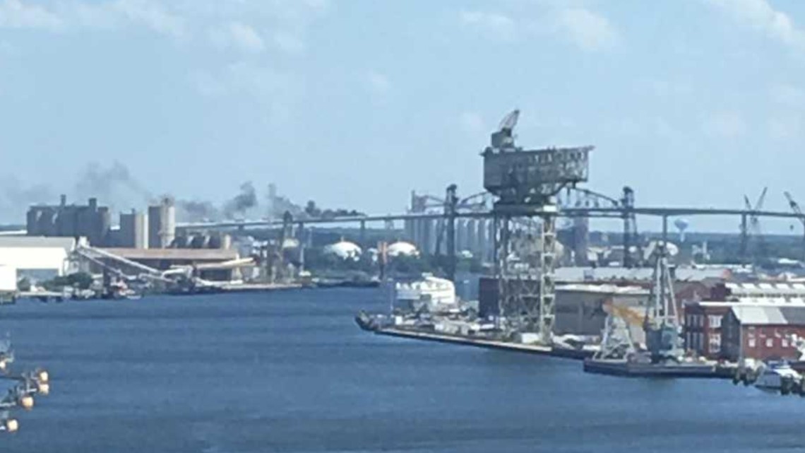 Multi-vehicle crash leads to car fire on Jordan Bridge, two people ...