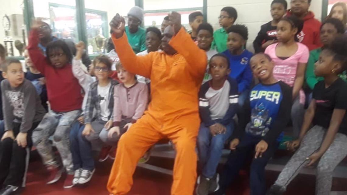MAKING A MARK: Am I My Brother's Keeper? - Vimarsana News