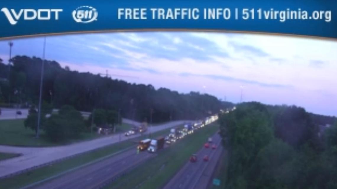 Multi-vehicle crash on I-664 MMMBT closed Northbound lanes