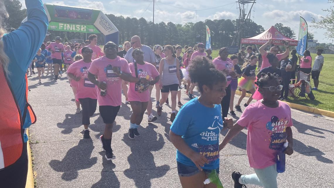 Girls on the Run Hundreds participate in Virginia Beach 5K event