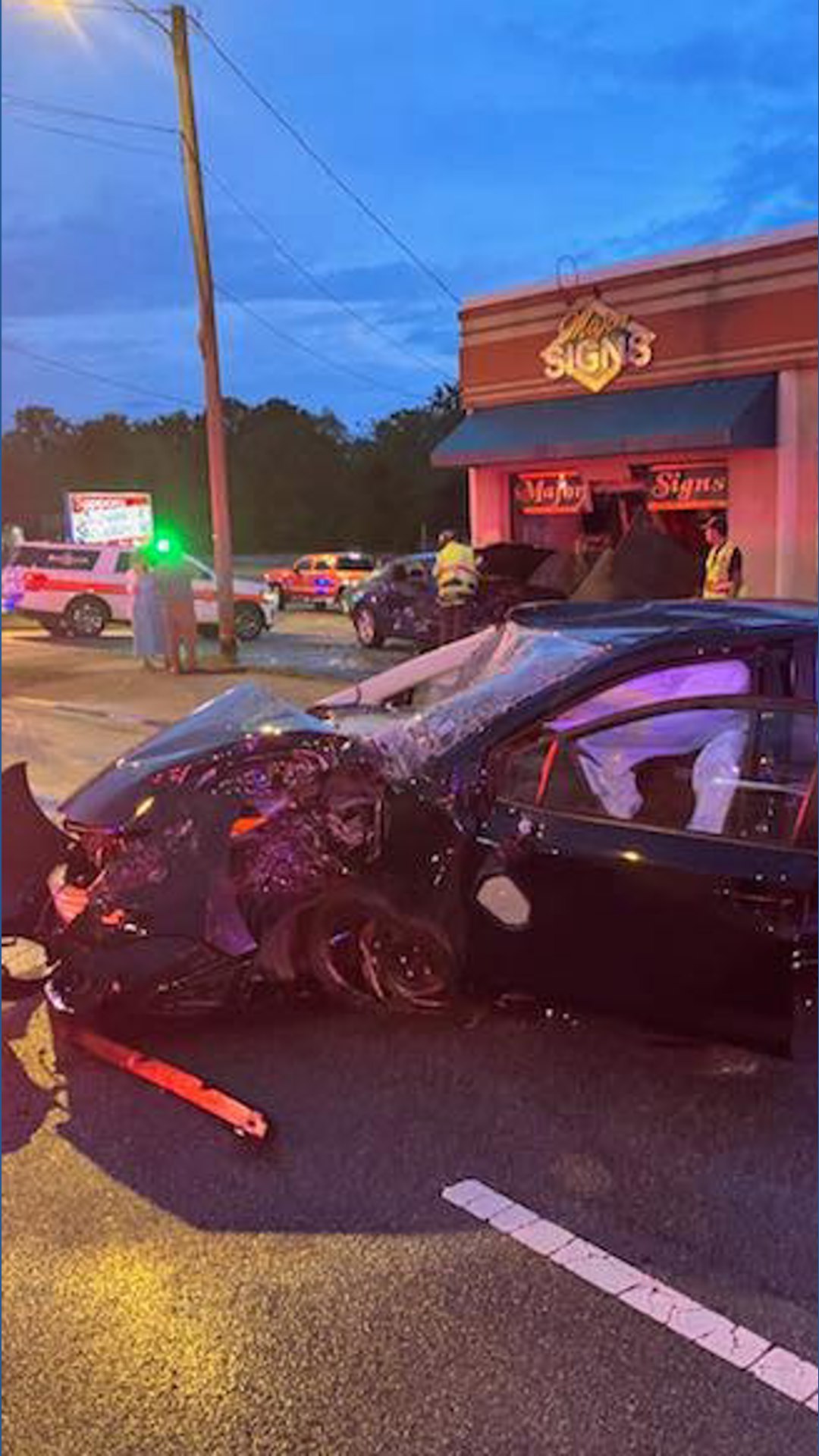 Four injured in downtown Suffolk crash Saturday evening | 13newsnow.com