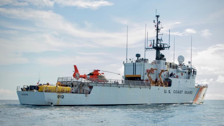 Coast Guard rescues 2 sailors after boat lost rudder in Salty Dawg Caribbean Rally