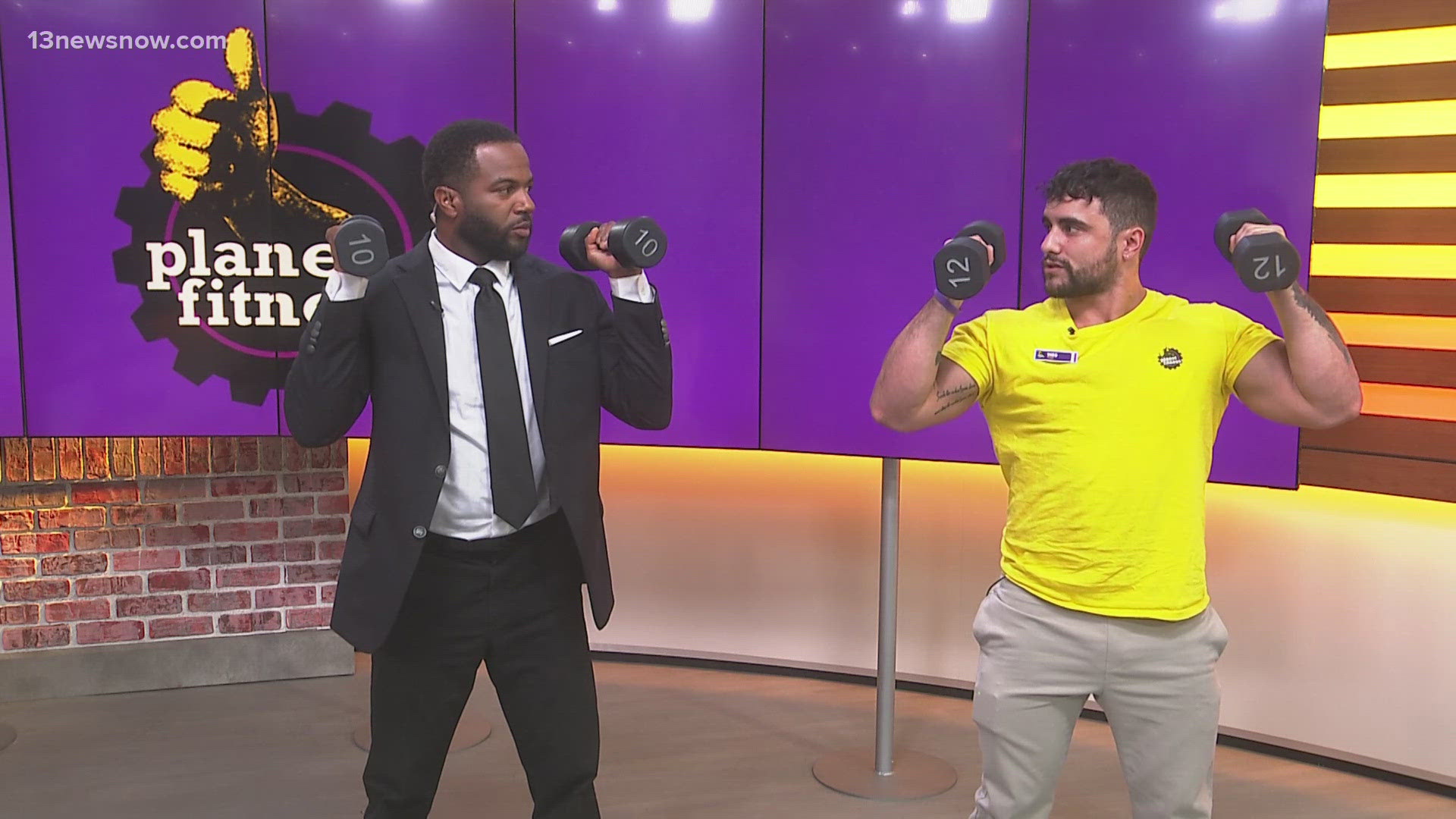 Planet Fitness joins us with a firsthand demonstration of the summer solstice strength workout!