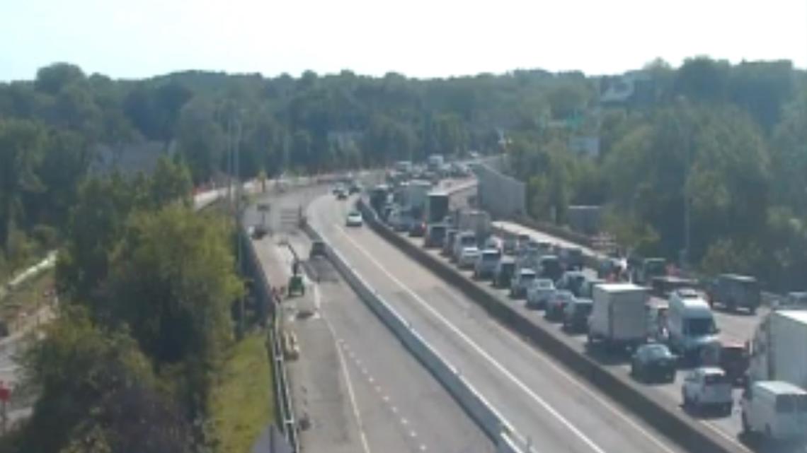 Disabled tractor-trailer on HRBT closed all I-64 E lanes Monday morning ...