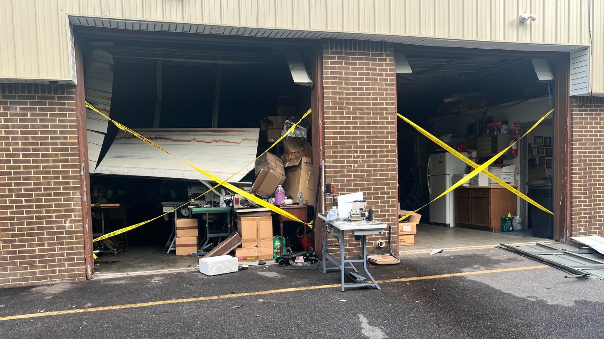 A fire caused minor damage to a business on Arrowhead Drive in Virginia Beach Monday morning, the city's fire department said.