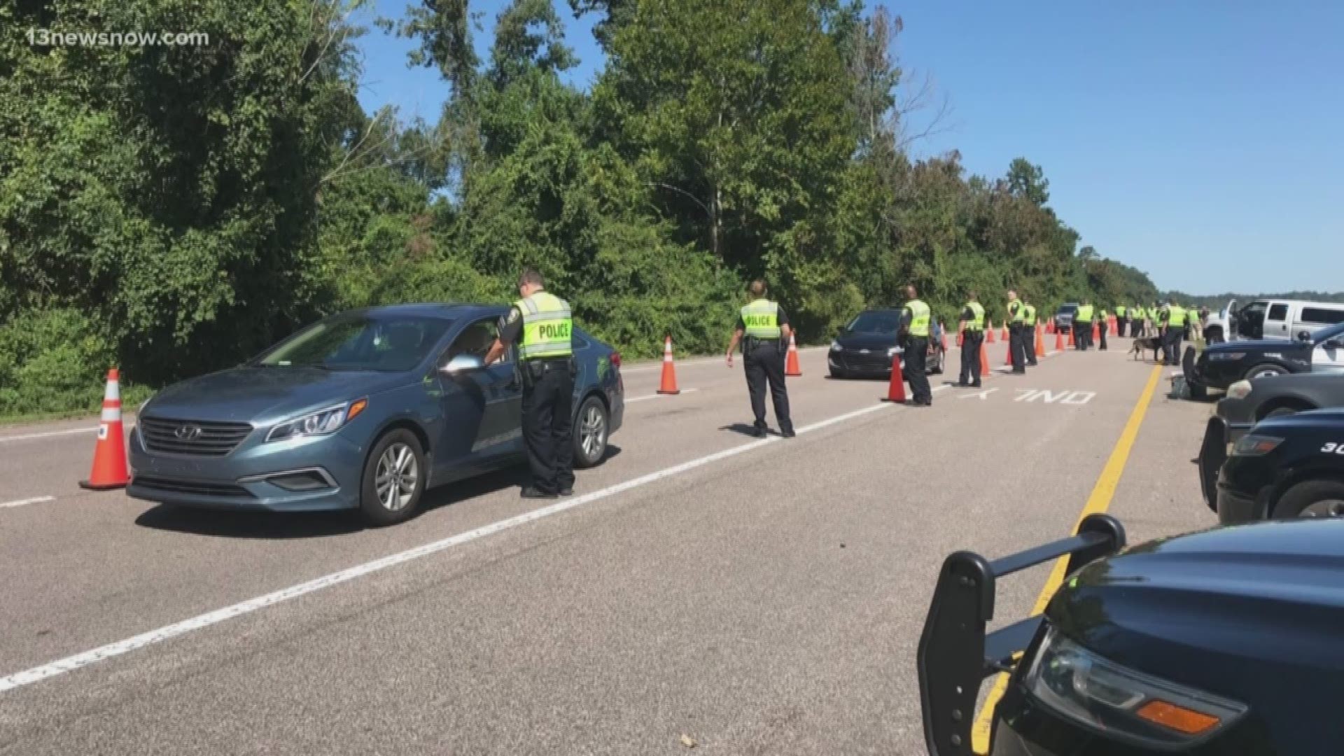 Dozens of police officers were pulling drivers open at random Thursday ahead of the holiday weekend. The checkpoint is part of Border to Border, part of Operation Checkpoint Strikeforce.