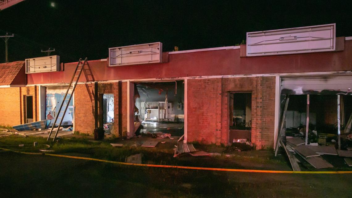 Firefighters battle fire at vacant Virginia Beach business | 13newsnow.com