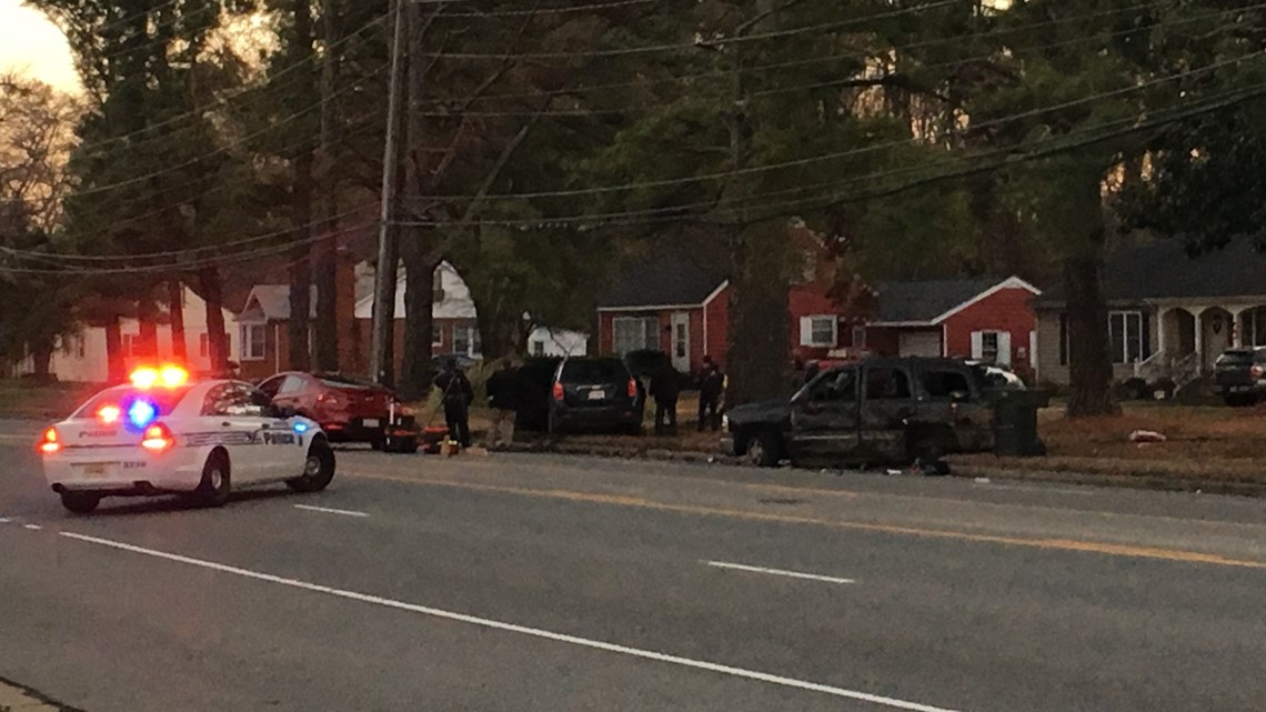 Hampton police investigate shooting, 3car crash