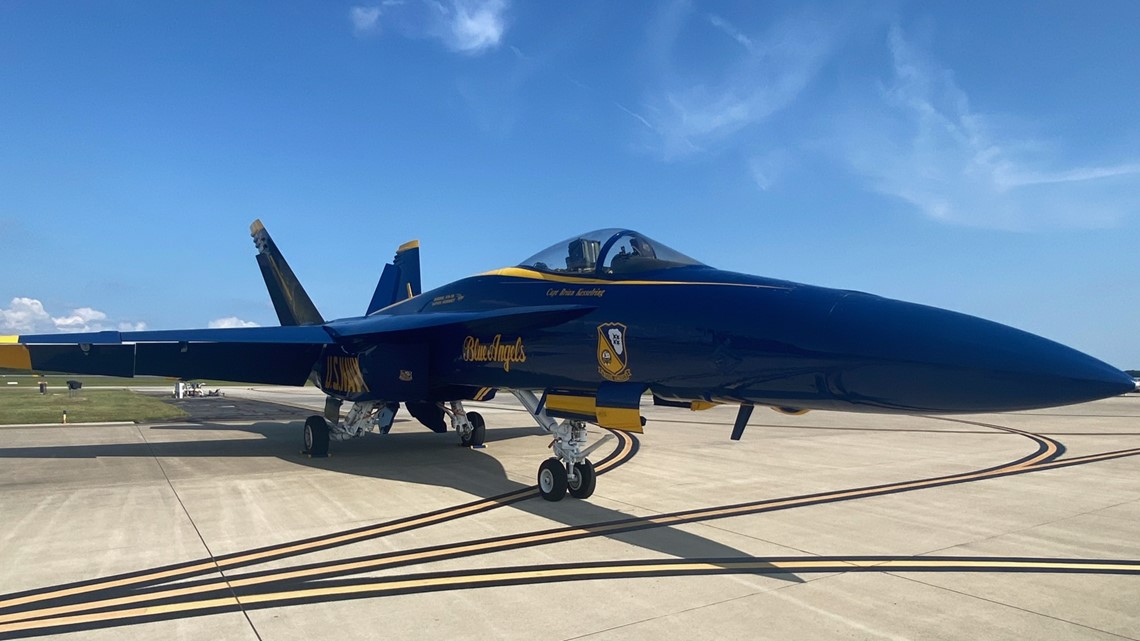 The return of the Blue Angels at NAS Oceana Air Show