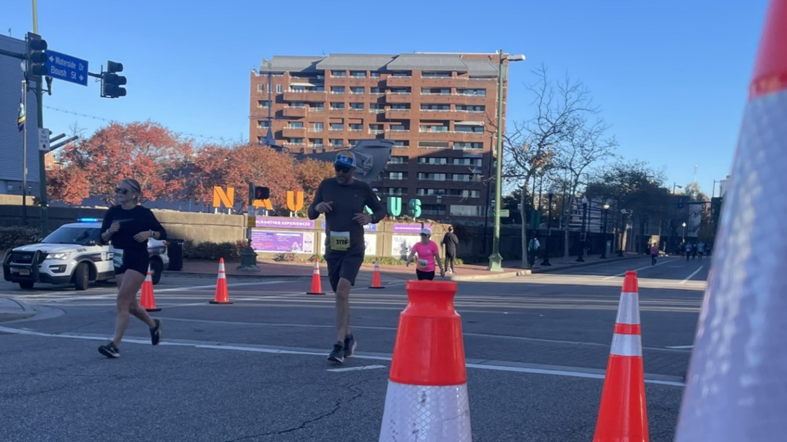 Thousands of runners take part in 10th annual Chartway Norfolk Harbor Race Weekend - Vimarsana News