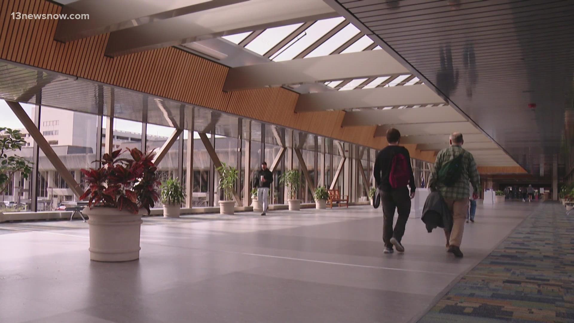 Airport staff members say from now until Wednesday, roughly 14,000 people are expected travel through Norfolk International Airport every day.
