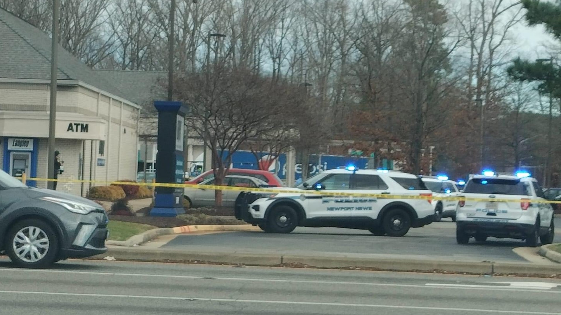 Suspect in Langley Federal Credit Union robbery sought | 13newsnow.com