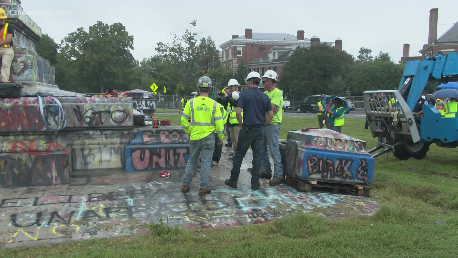 A day after crews removed a statue of Gen. Robert E. Lee from its pedestal in the middle of Monument Avenue, they were trying to locate a time capsule in the base.