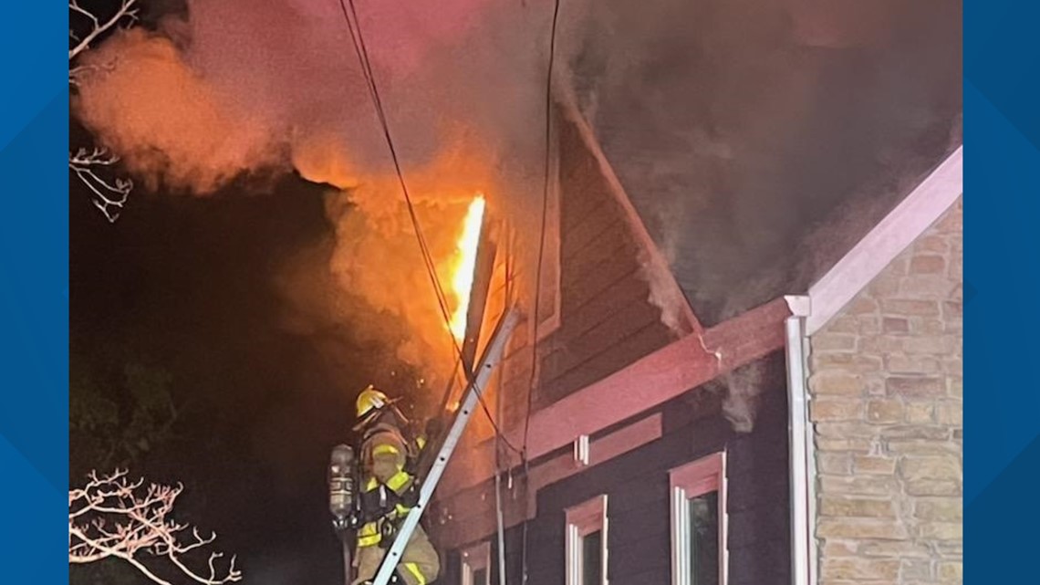 Investigation underway for Norfolk house fire that displaced 4 - Vimarsana News