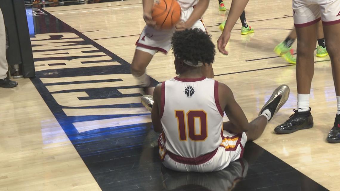 Lake Taylor falls to Petersburg in Class 3 state championship