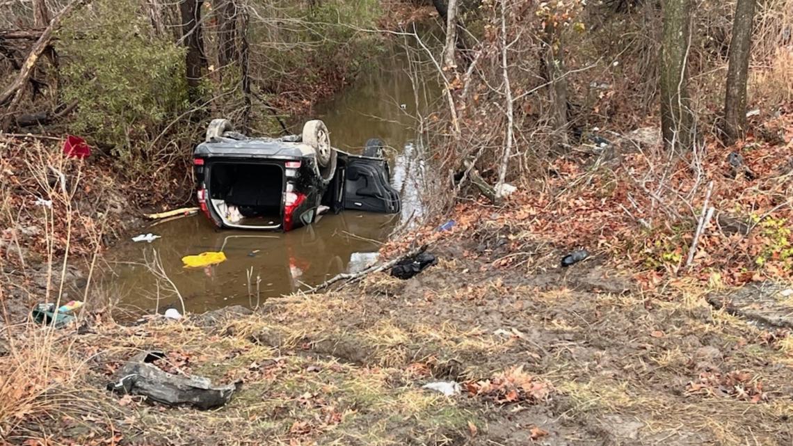 Virginia Beach man dead after vehicle overturned after driving off I64