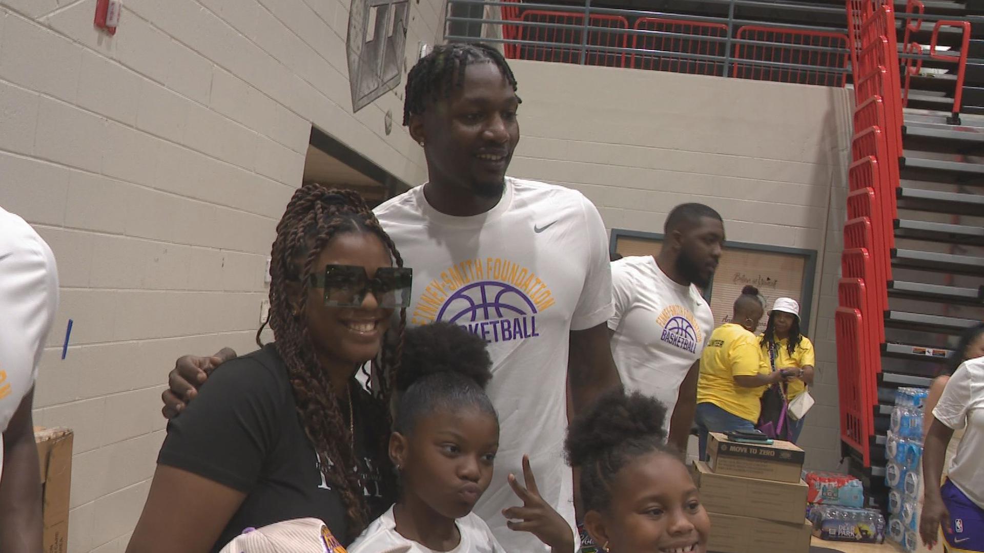 Dorian Finney-Smith hosts 9th annual basketball camp in Portsmouth