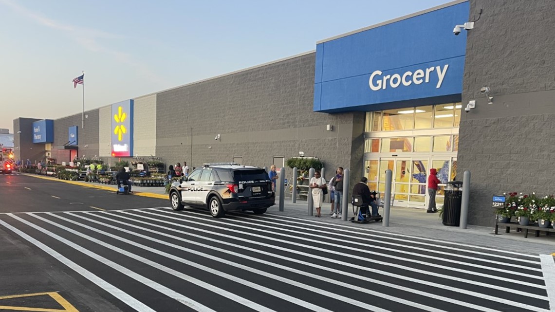 Newly reopened Walmart in Chesapeake evacuated after worker reports smell of gas - Vimarsana News