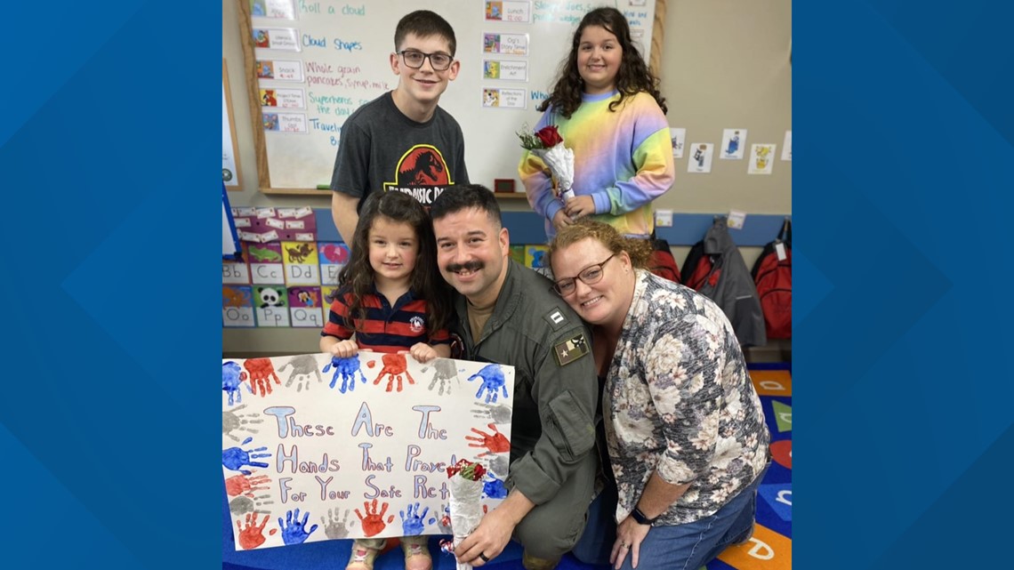 Chesapeake daycare welcomes home 2 Navy fathers - Vimarsana News
