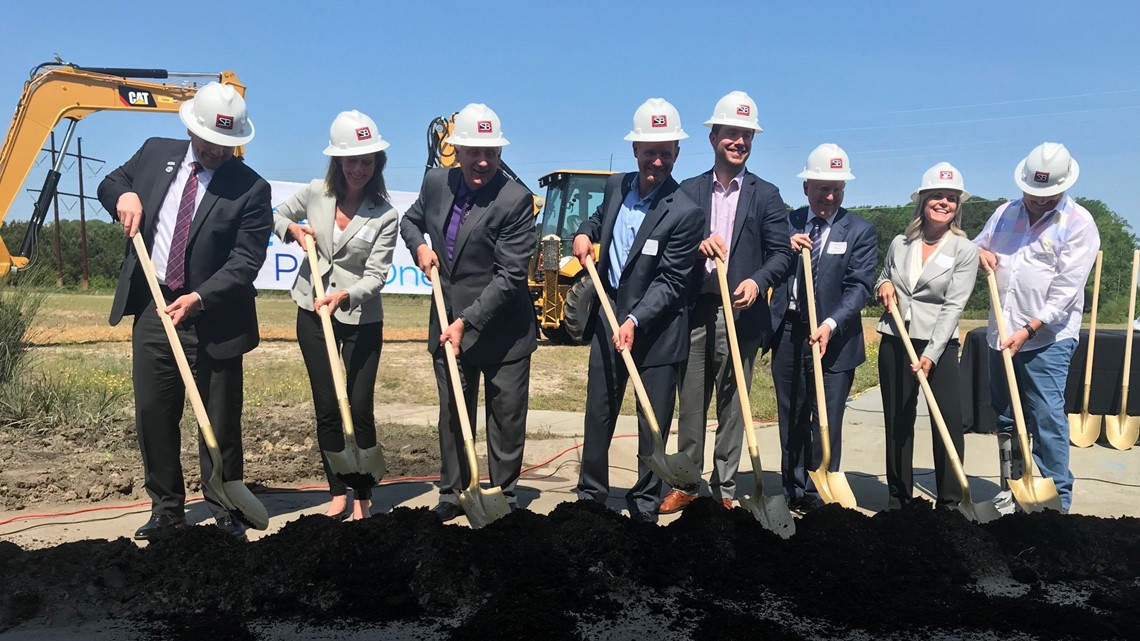 Groundbreaking ceremony for new $80 million data facility in Virginia ...