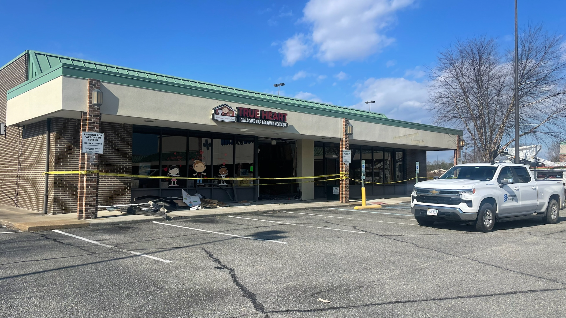 Car crashes into Newport News daycare in Newport News | 13newsnow.com