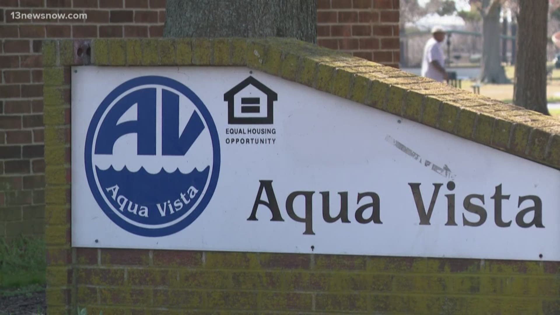 13News Now Niko Clemmons has the latest on the deadline city inspectors made for management at Aqua Vista Apartment in Newport News to fix more than 300 violations.