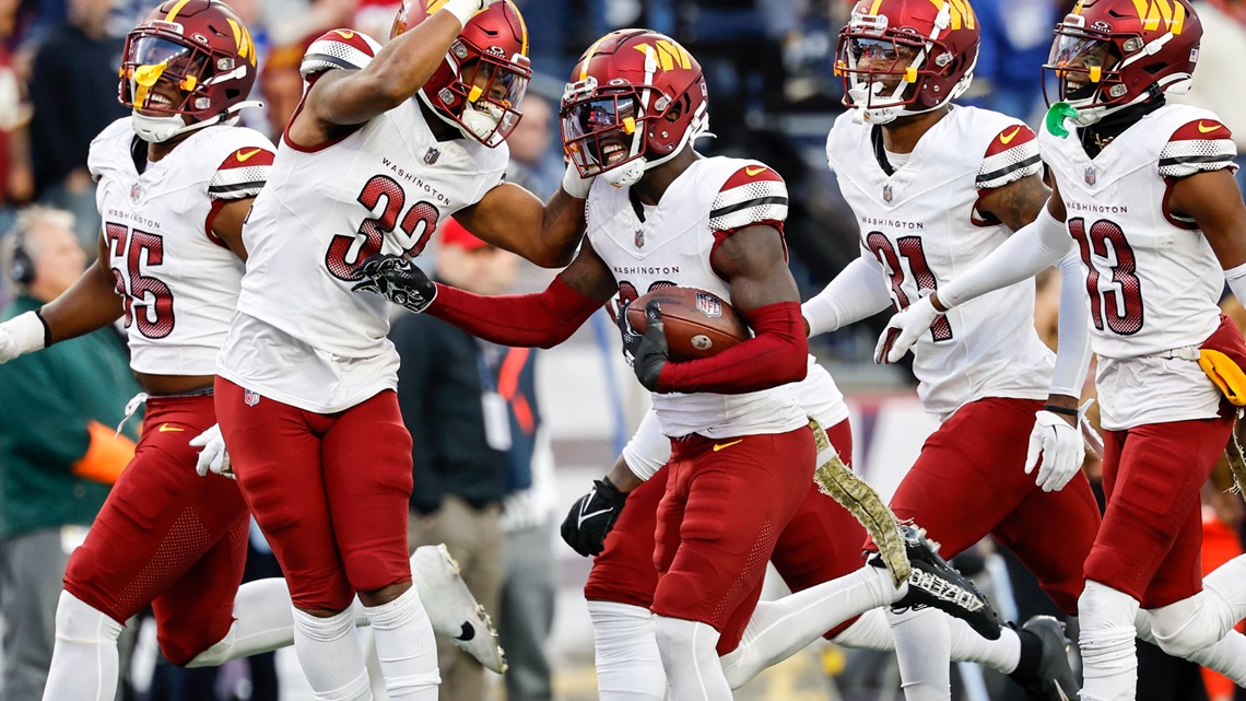 Jartavius Martin’s late interception helps Commanders stun Patriots 20 ...
