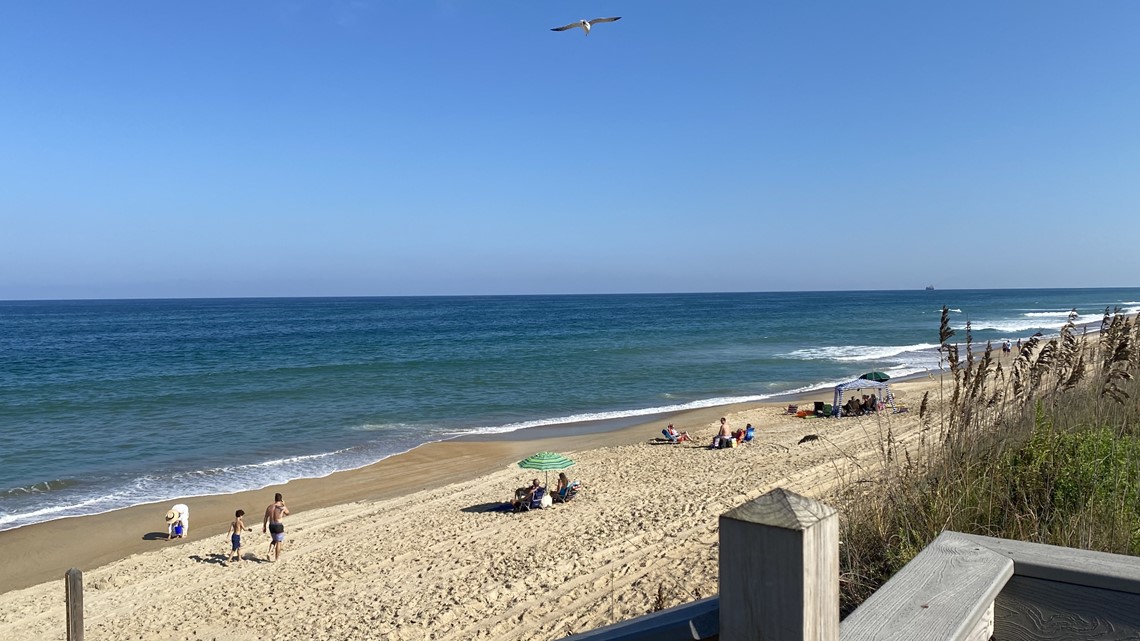 Name of man who died in hang glider crash off Outer Banks shared - Vimarsana News