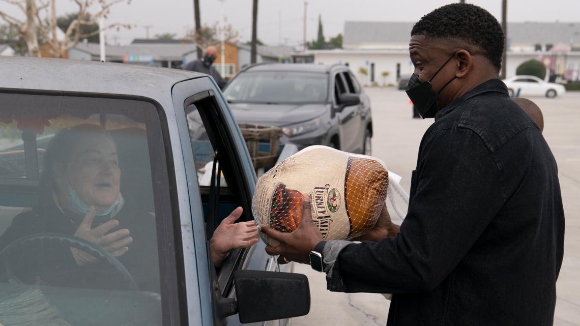 Graves’ Funeral Home to hold annual Christmas turkey giveaway Monday in Norfolk