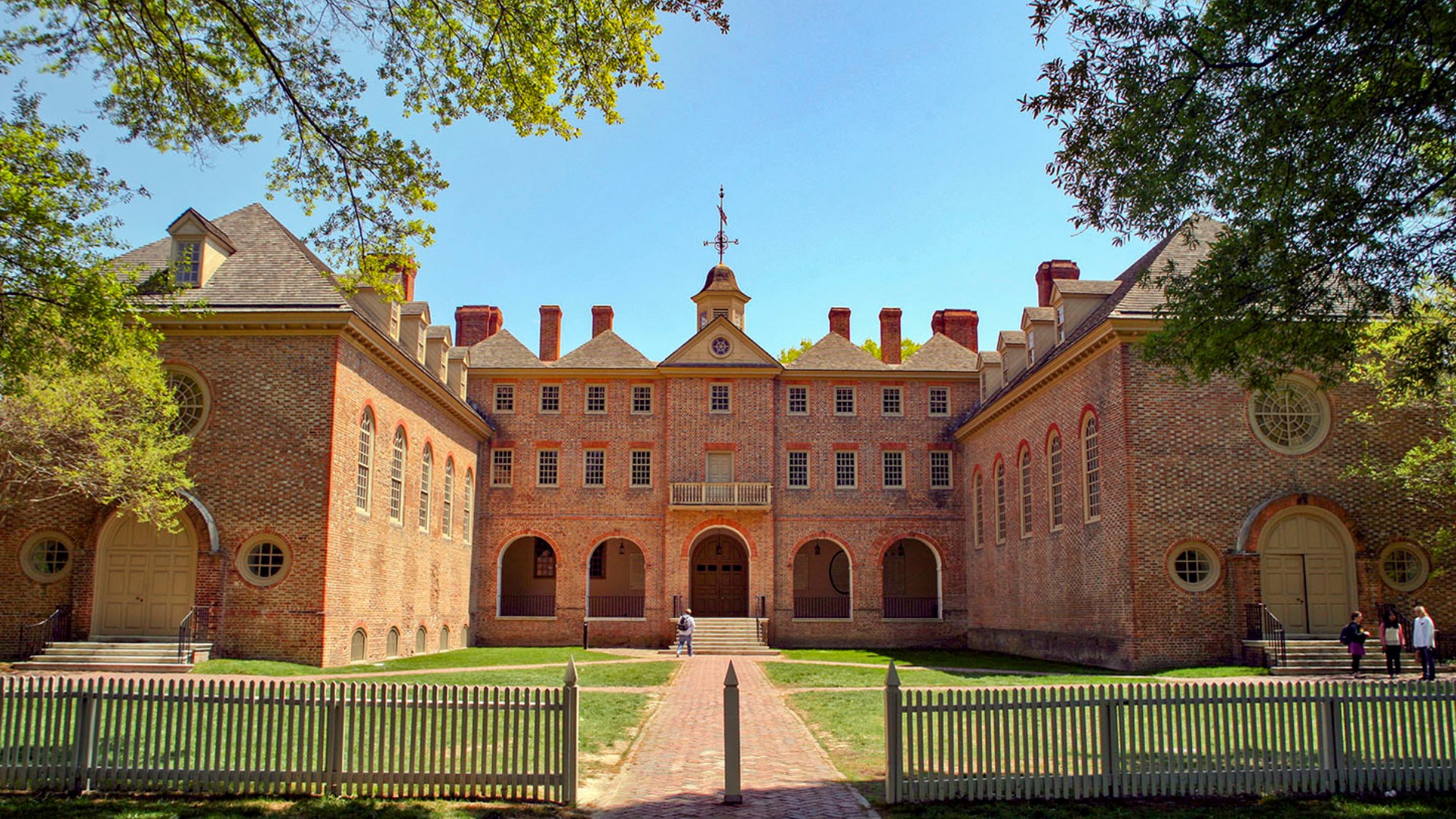 College of William and Mary reports staff member has tested positive