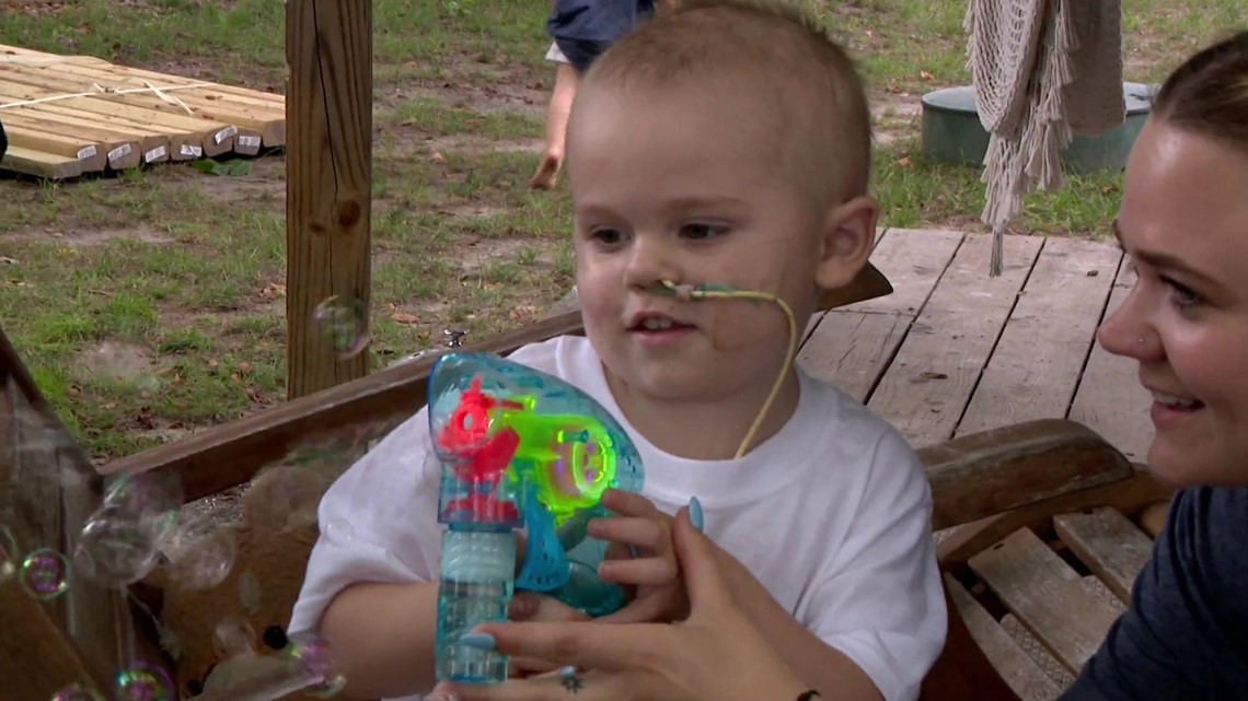 New playset built for 3-year-old battling cancer in Chesapeake - Vimarsana News