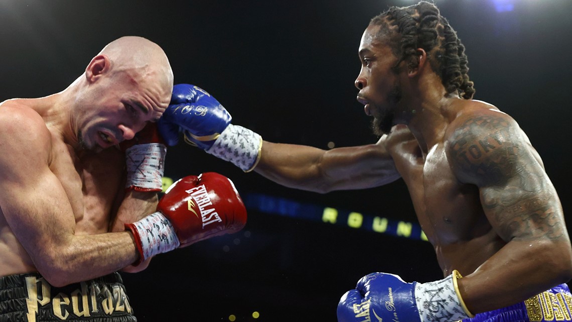 Davis Takes Down Pedraza With A 6th Round TKO | 13newsnow.com