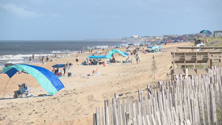 OBX beachgoers enjoy holiday weekend despite tropical weather threat