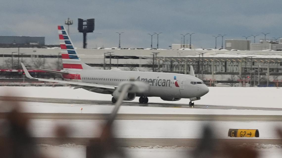 American Airlines flight diverted to Norfolk after fuel leak concerns