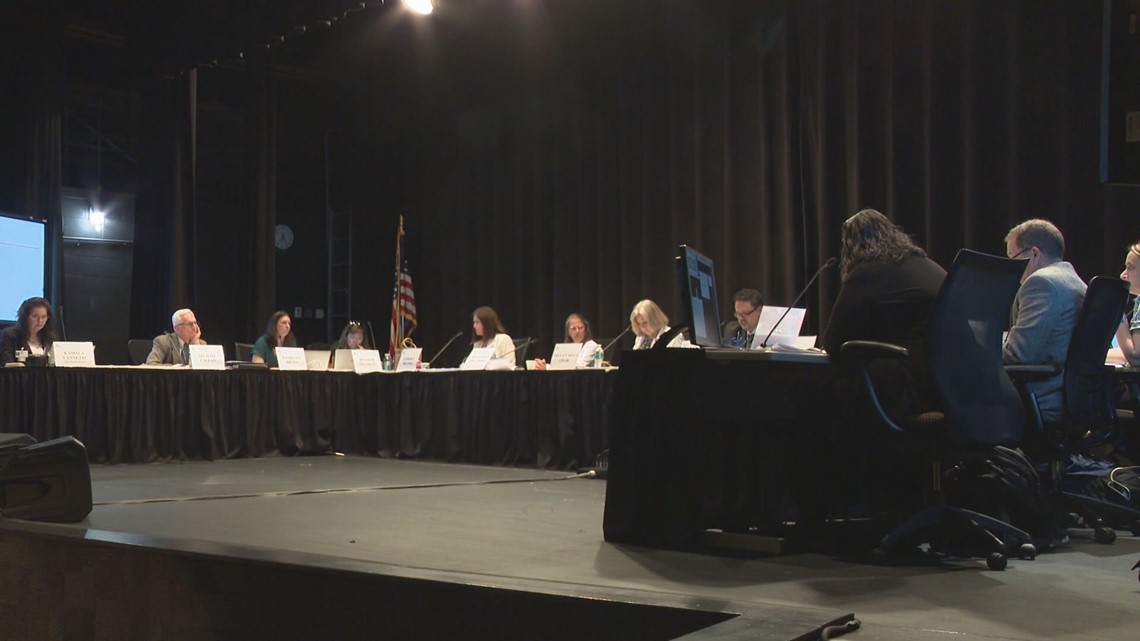 Virginia Beach School Board claims public commenter gave threats - Vimarsana News