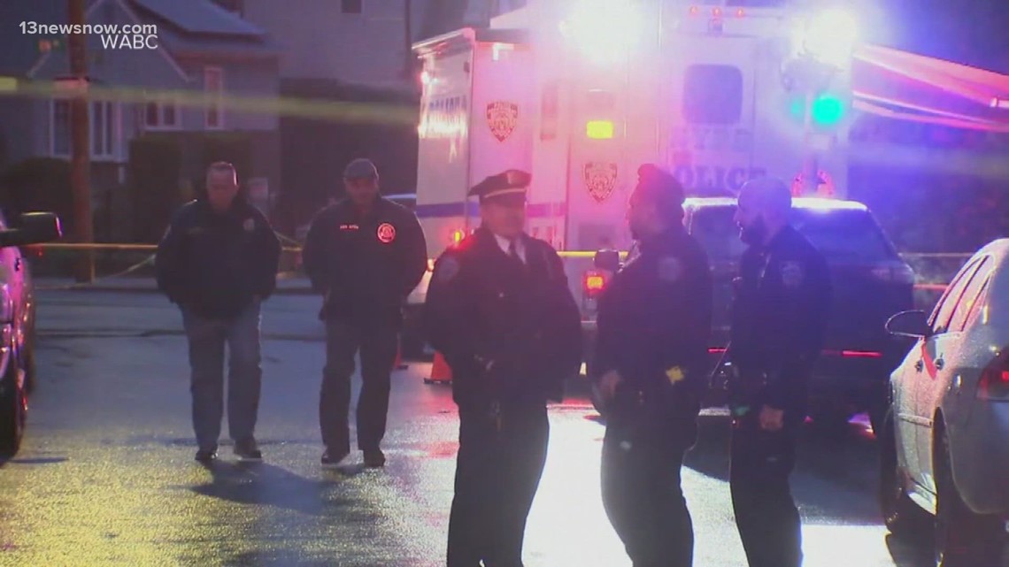 Stabbing in New York leaves 4 dead, 2 officers injured | 13newsnow.com