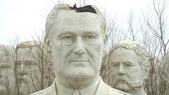 Opportunity to check out Presidential busts, possibly for the last time ...