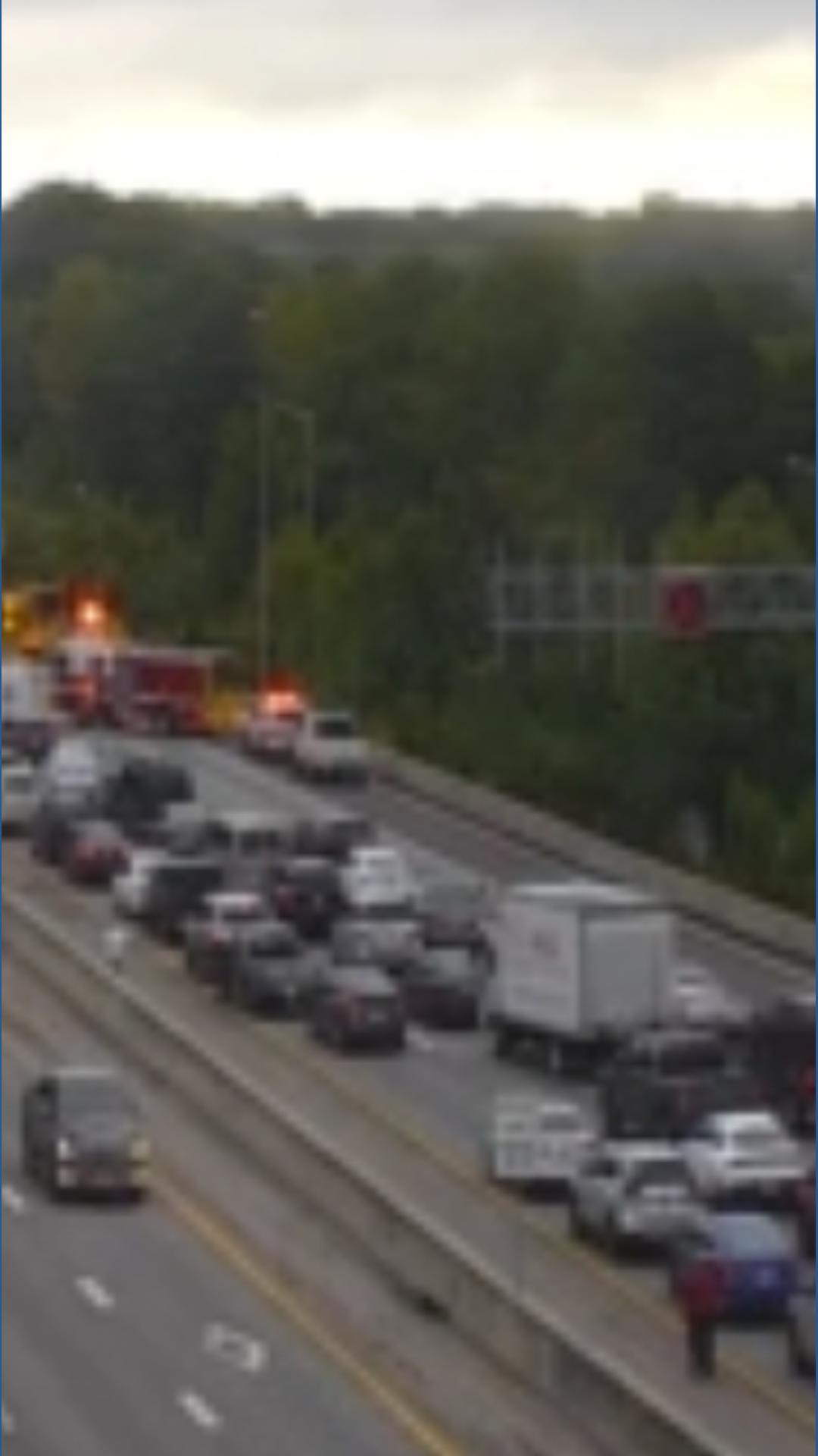 Multi-vehicle crash on I-264 closed lanes near Independence Blvd ...